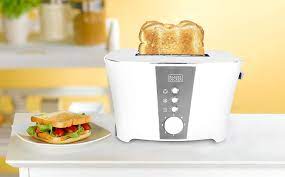 BLACK+DECKER 2 Slice Cool Touch Toaster with Crumb Tray 